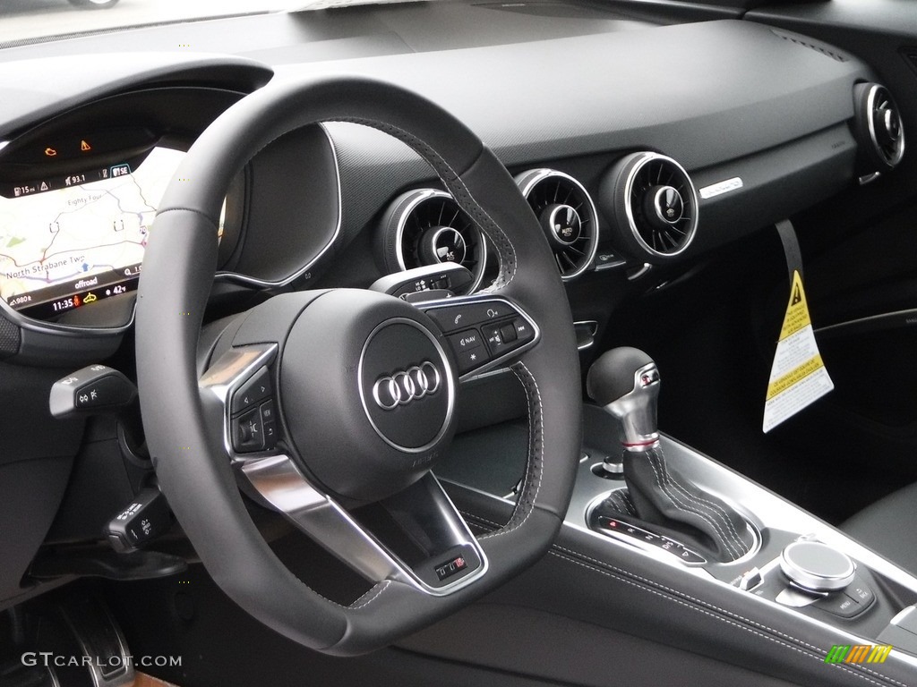 2017 Audi TT S 2.0 TFSI quattro Coupe Dashboard Photos