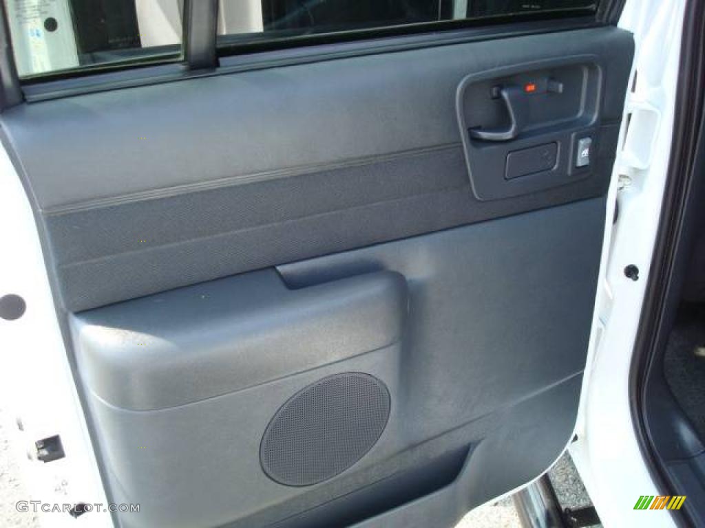 2004 S10 LS ZR5 Crew Cab 4x4 - Summit White / Graphite photo #13
