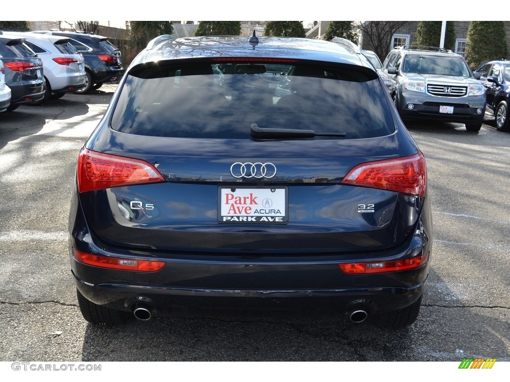 2010 Q5 3.2 quattro - Deep Sea Blue Pearl Effect / Light Grey photo #3