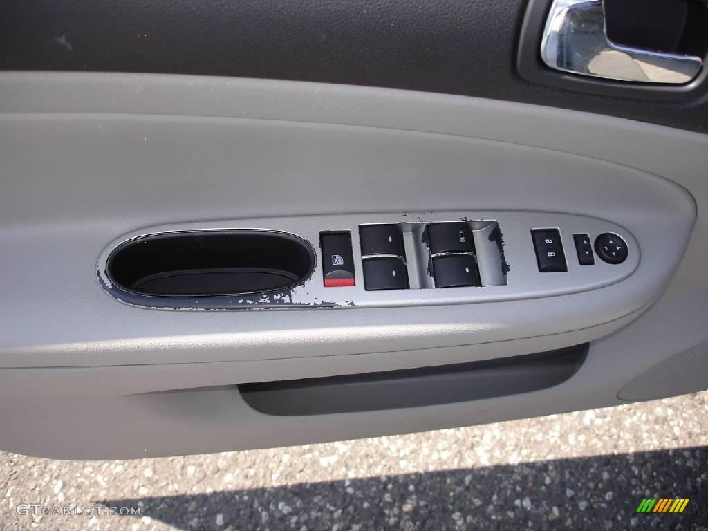 2005 Cobalt LS Sedan - Summit White / Gray photo #7