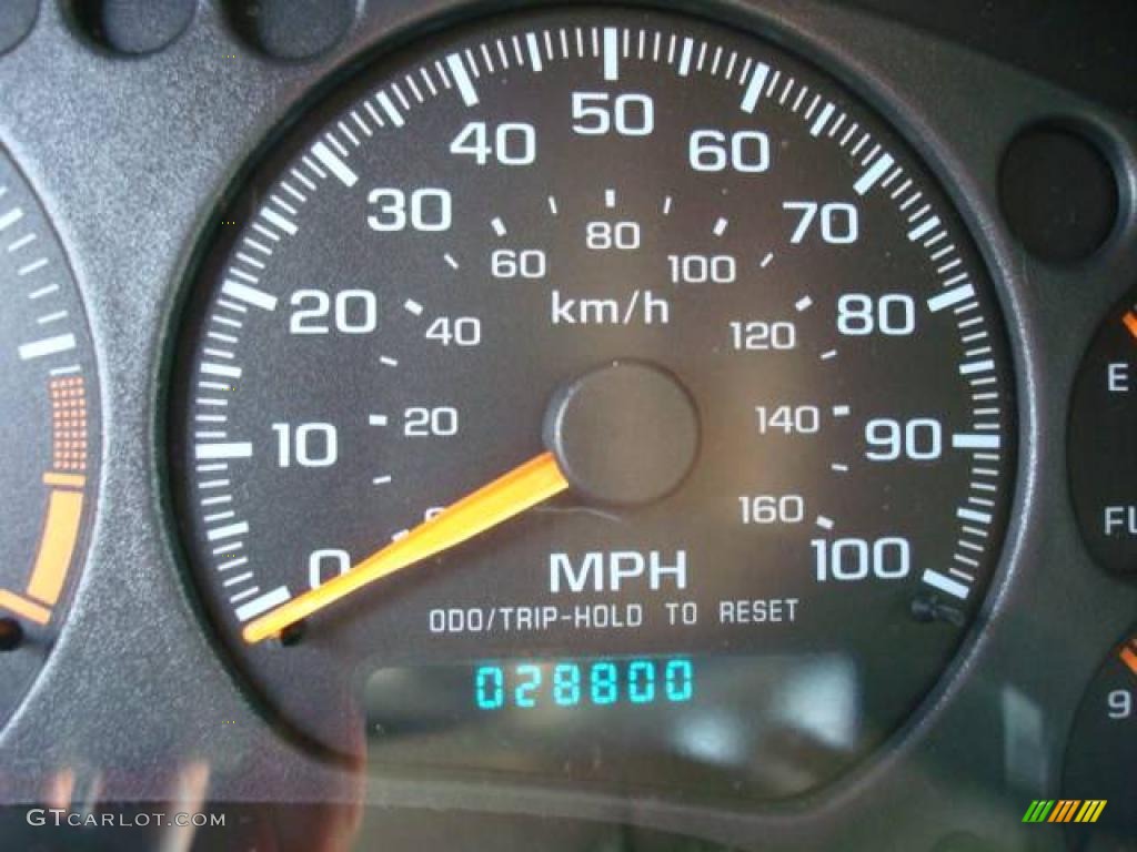 2004 S10 LS ZR5 Crew Cab 4x4 - Summit White / Graphite photo #20