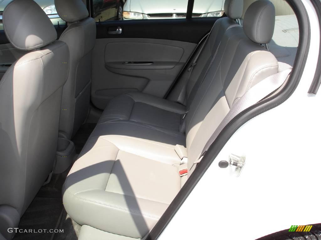 2005 Cobalt LS Sedan - Summit White / Gray photo #10