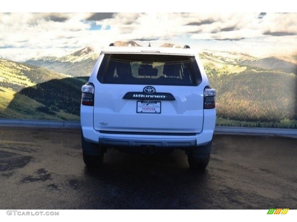 2017 4Runner TRD Off-Road Premium 4x4 - Super White / Black photo #4