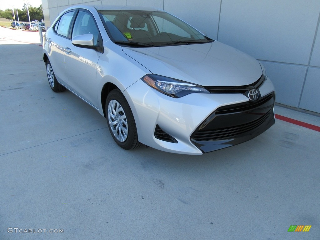 2017 Corolla LE - Classic Silver Metalic / Ash Gray photo #1