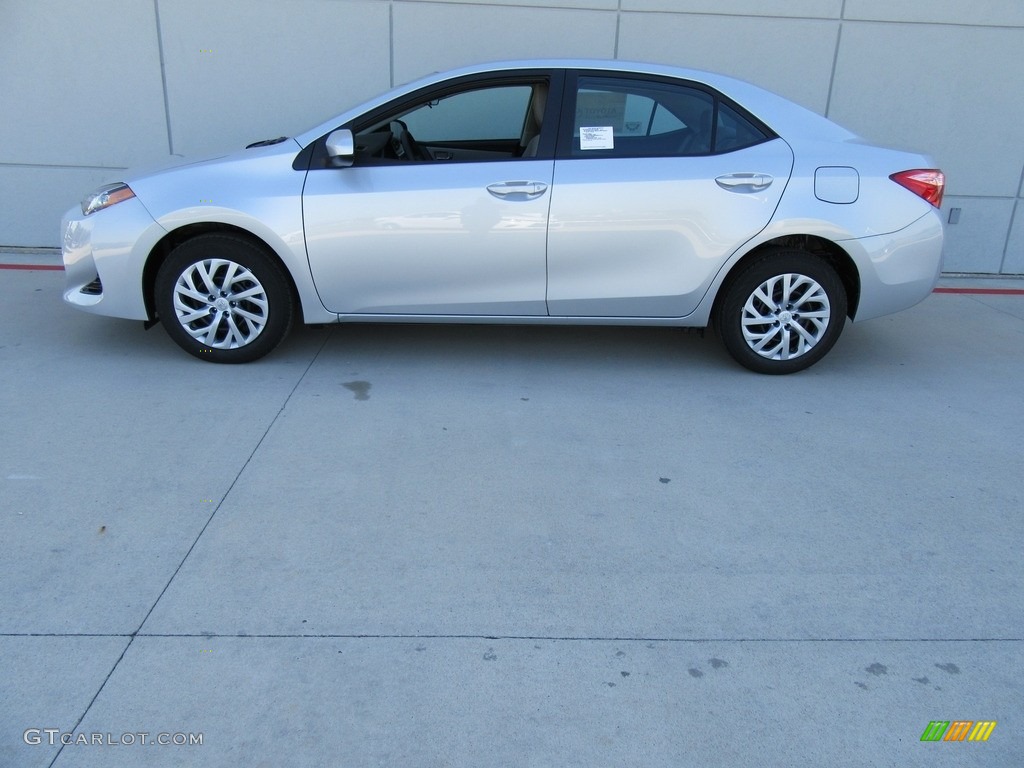 2017 Corolla LE - Classic Silver Metalic / Ash Gray photo #6