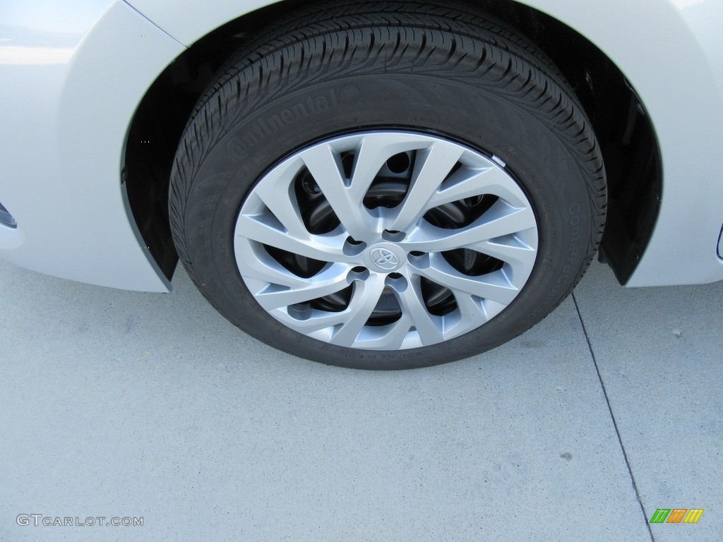 2017 Corolla LE - Classic Silver Metalic / Ash Gray photo #11