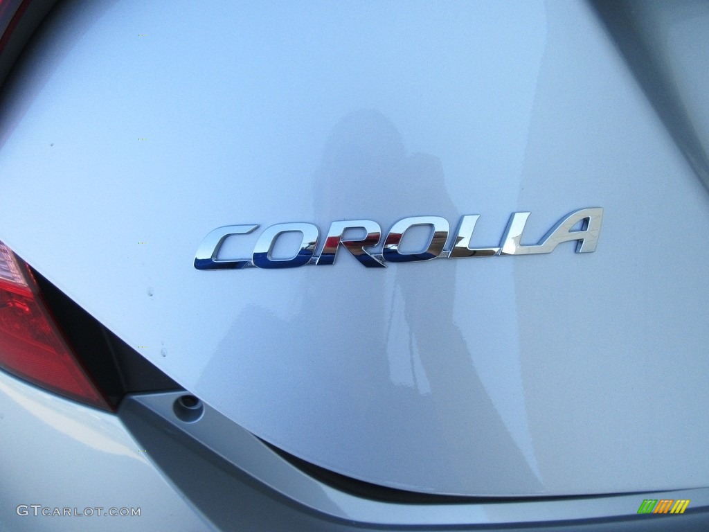2017 Corolla LE - Classic Silver Metalic / Ash Gray photo #14
