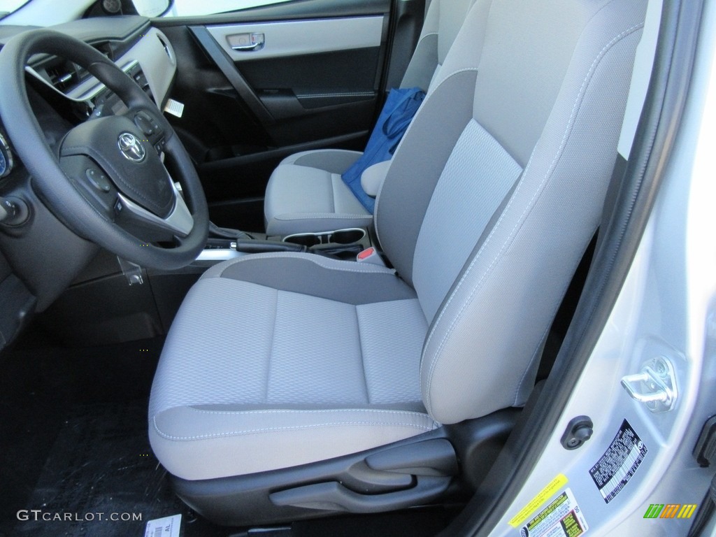 2017 Corolla LE - Classic Silver Metalic / Ash Gray photo #22