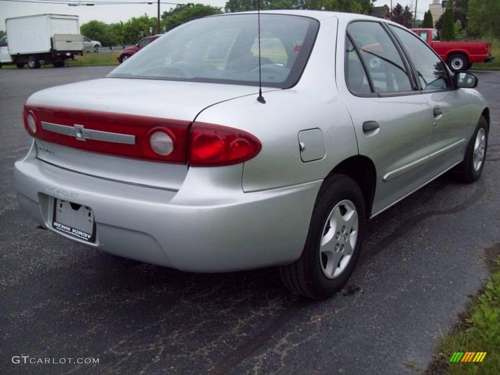 2003 Cavalier Sedan - Ultra Silver Metallic / Graphite Gray photo #3