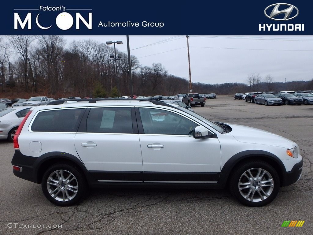 2016 XC70 T5 AWD - Ice White / Off Black photo #1