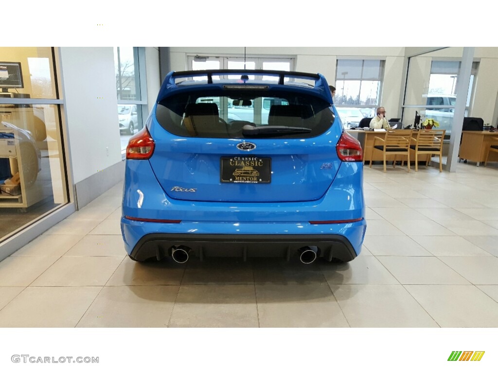 2017 Focus RS Hatch - Nitrous Blue / Charcoal Black Recaro Leather photo #4