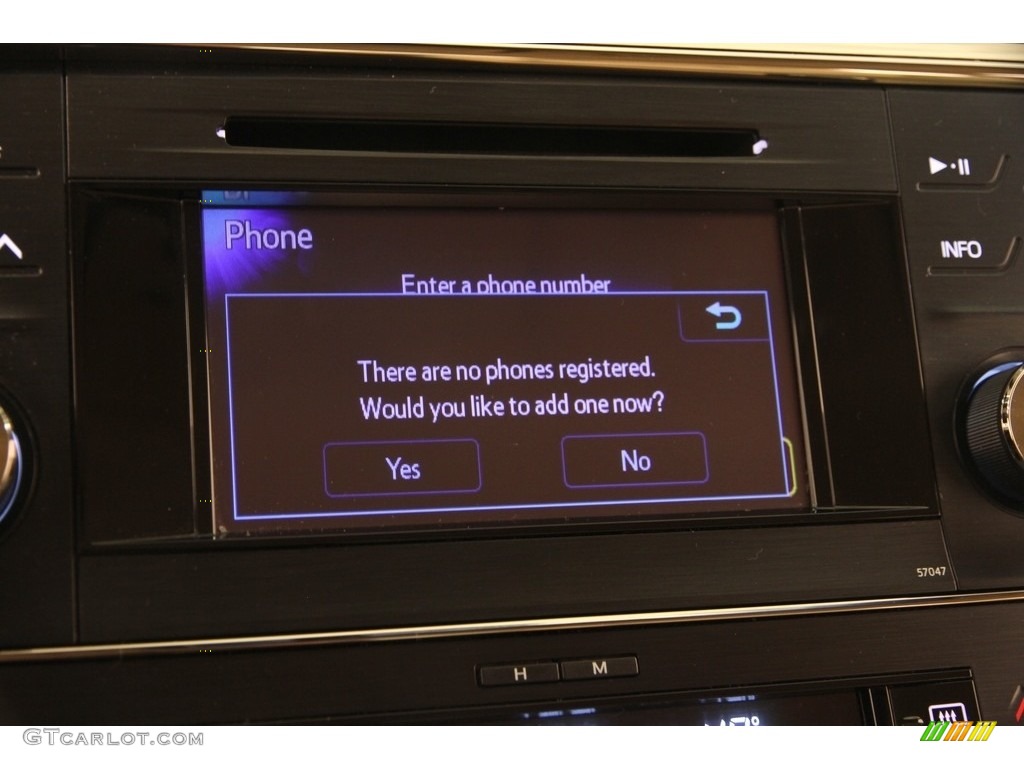 2013 Avalon XLE - Champagne Mica / Almond photo #10