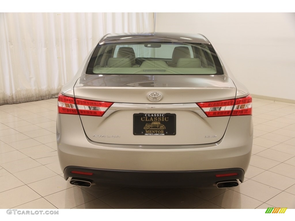 2013 Avalon XLE - Champagne Mica / Almond photo #15