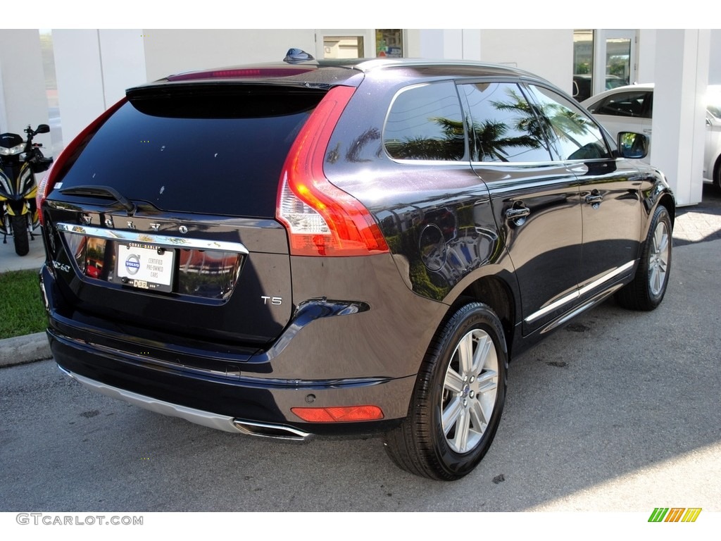 2017 XC60 T5 Inscription - Magic Blue Metallic / Off Black photo #9