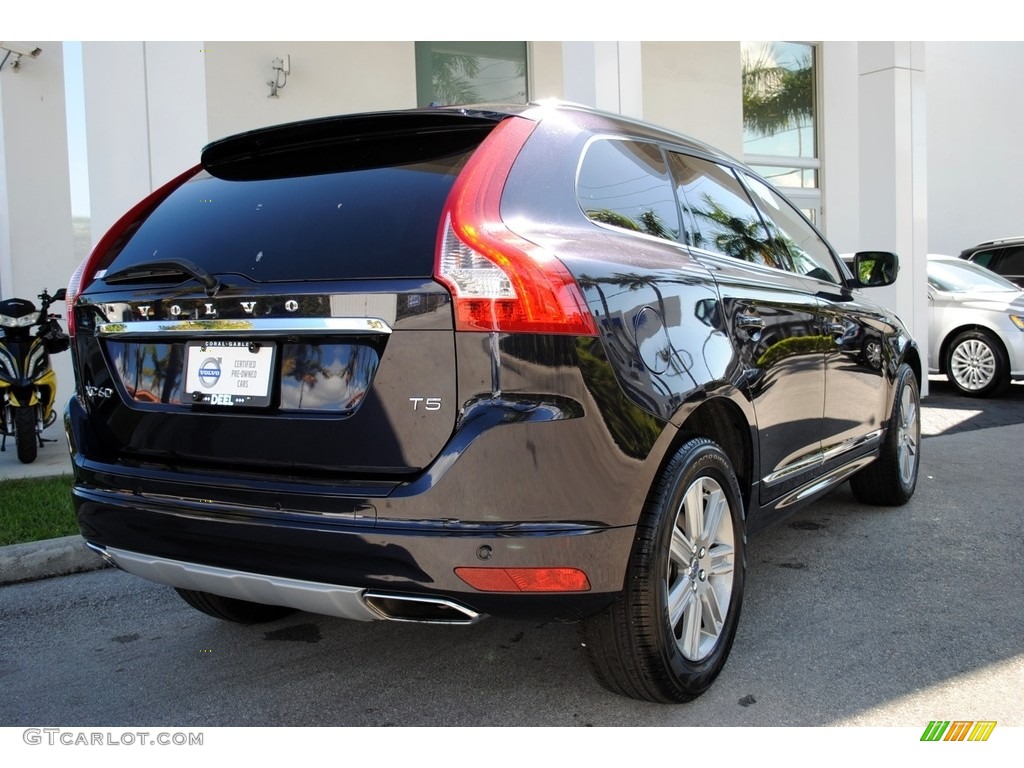 2017 XC60 T5 Inscription - Magic Blue Metallic / Off Black photo #10