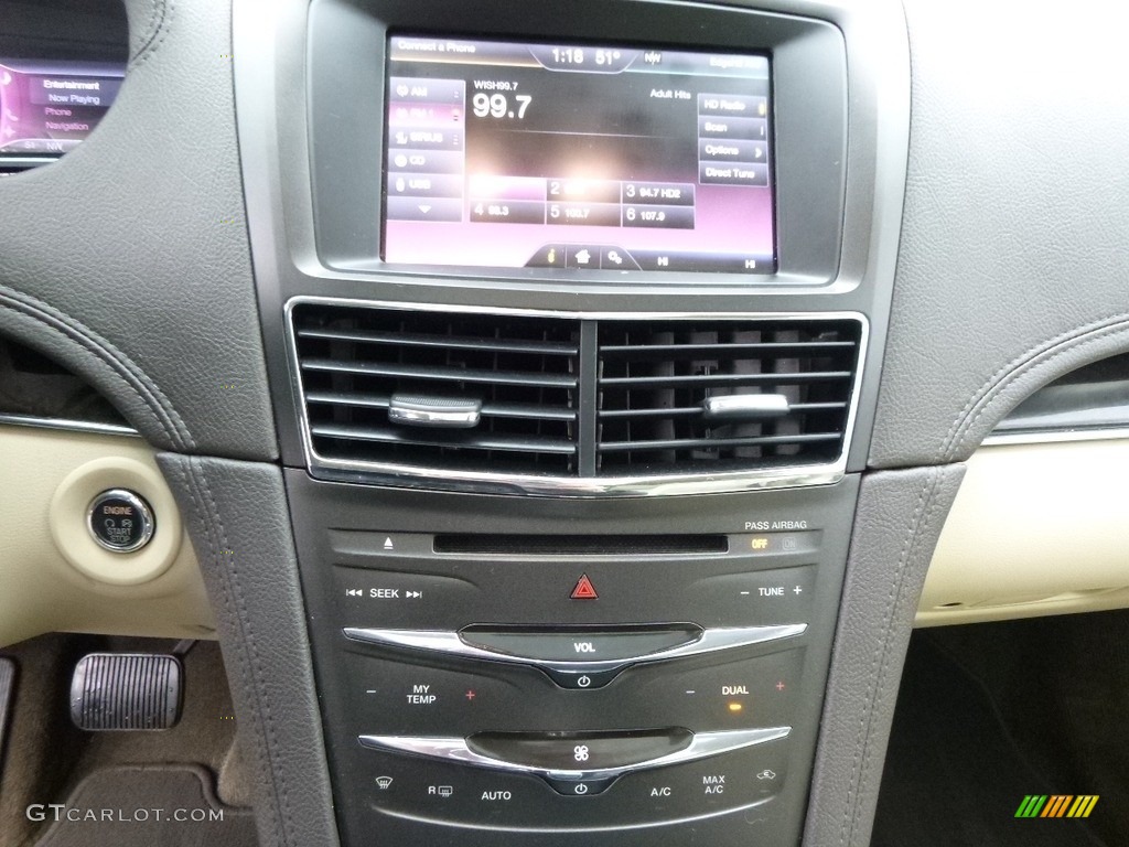 2013 MKT EcoBoost AWD - Tuxedo Black / Light Dune photo #24