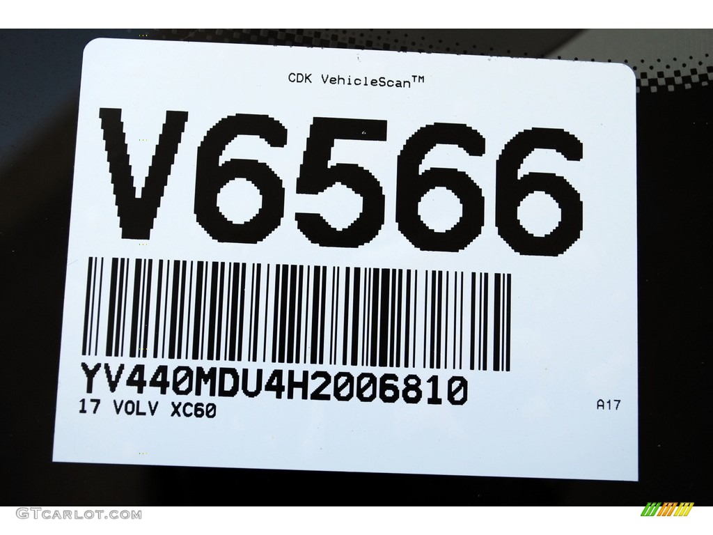 2017 XC60 T5 Inscription - Magic Blue Metallic / Off Black photo #20