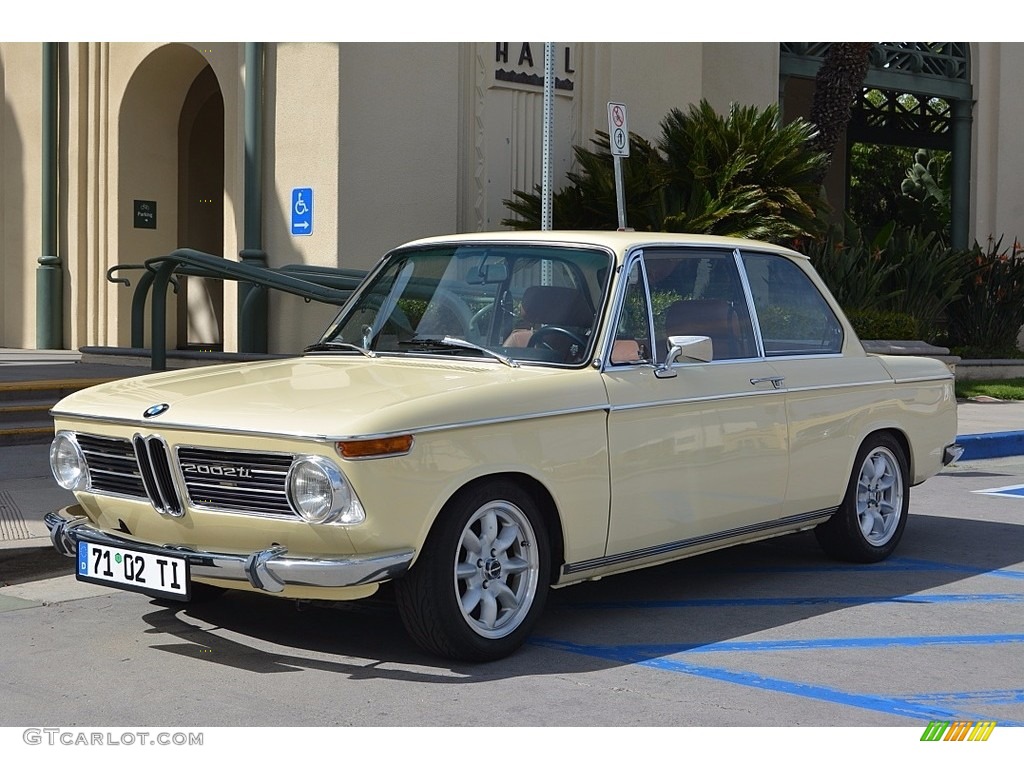Manila 1971 BMW 2002 Standard 2002 Model Exterior Photo #118227779
