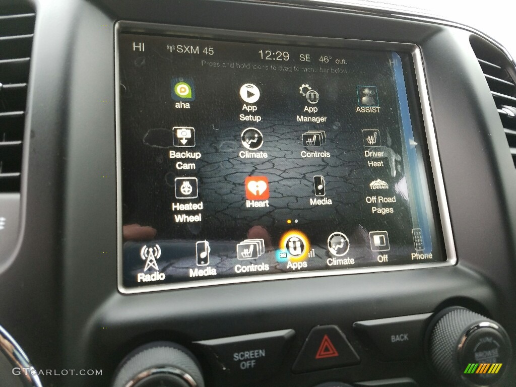 2017 Grand Cherokee Laredo 4x4 - Diamond Black Crystal Pearl / Black photo #10