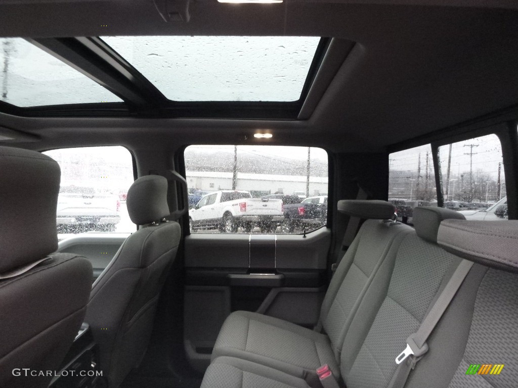 2017 F150 XLT SuperCrew 4x4 - Blue Jeans / Earth Gray photo #11