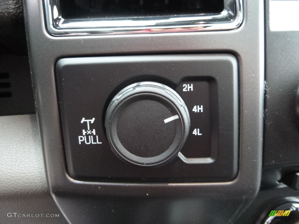 2017 F150 XLT SuperCrew 4x4 - Blue Jeans / Earth Gray photo #16