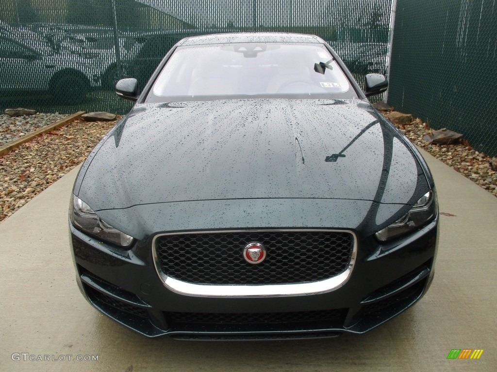 2017 XE 35t Premium AWD - British Racing Green / Jet photo #7