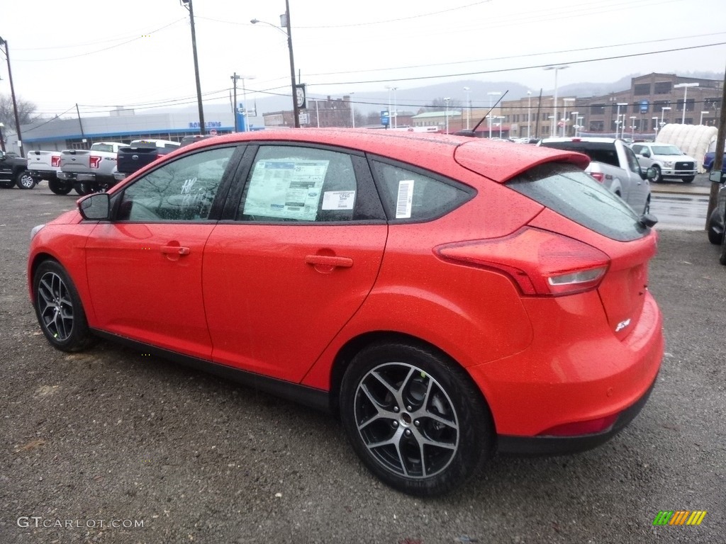 2017 Focus SEL Hatch - Race Red / Charcoal Black photo #5