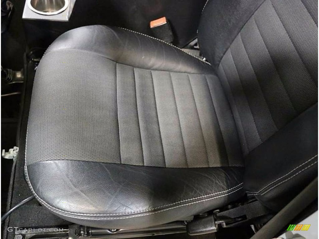 1985 Land Rover Defender 110 Hardtop Himalaya Front Seat Photos