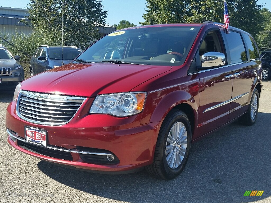 2013 Town & Country Limited - Deep Cherry Red Crystal Pearl / Dark Frost Beige/Medium Frost Beige photo #3