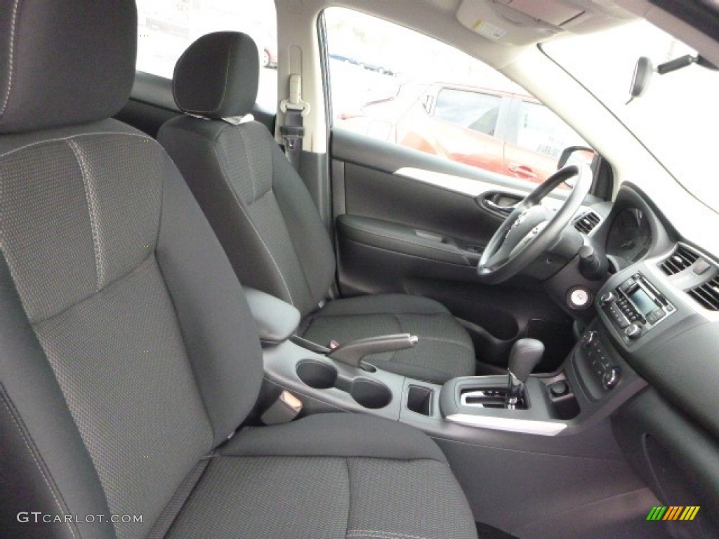 Charcoal Interior 2017 Nissan Sentra S Photo #118234313