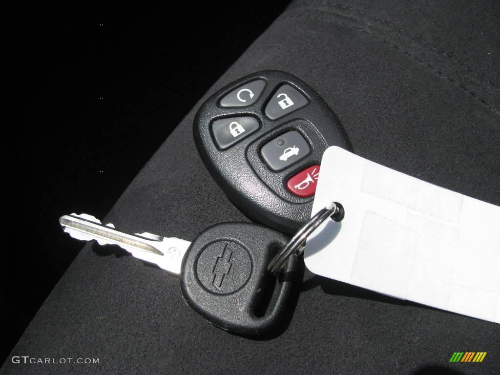 2008 Malibu LT Sedan - White / Titanium Gray photo #23