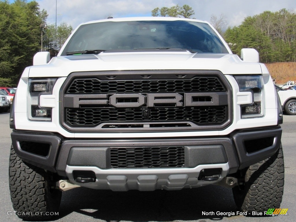 2017 F150 SVT Raptor SuperCrew 4x4 - Oxford White / Raptor Black/Orange Accent photo #8