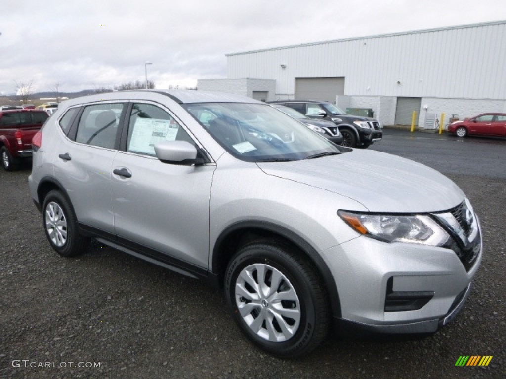 2017 Rogue S AWD - Brilliant Silver / Charcoal photo #1