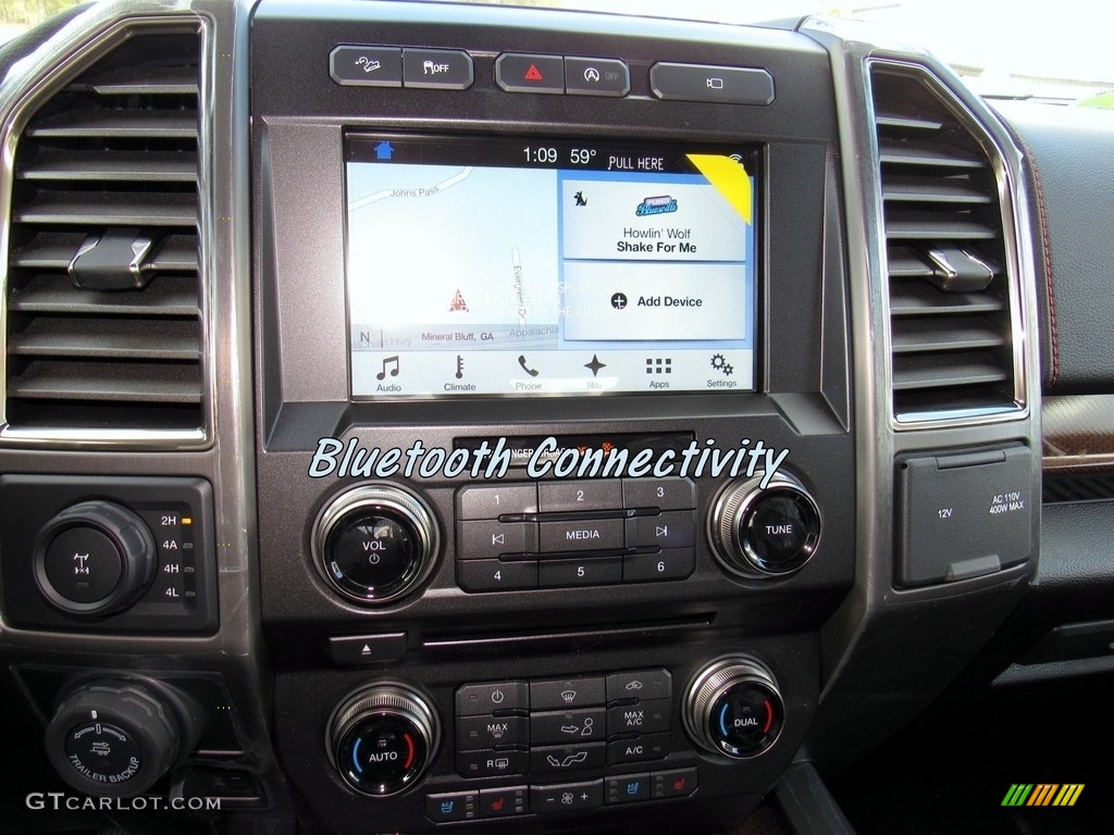 2017 Ford F150 SVT Raptor SuperCrew 4x4 Controls Photo #118235258