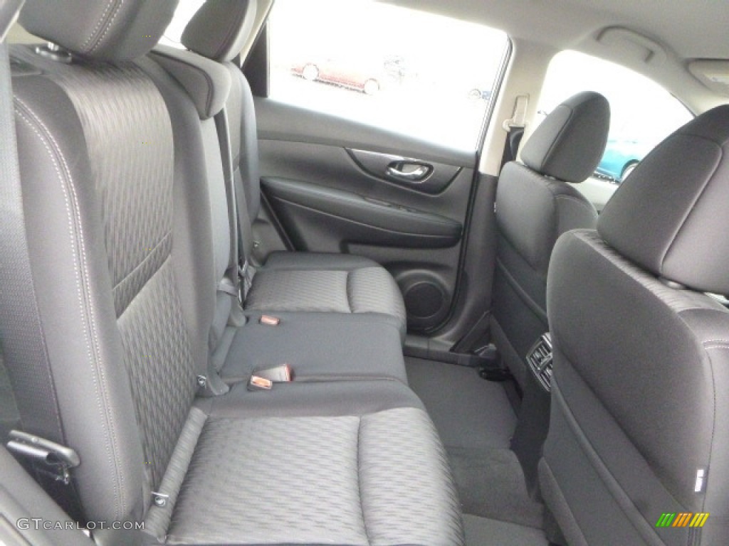 2017 Nissan Rogue S AWD Rear Seat Photo #118235261