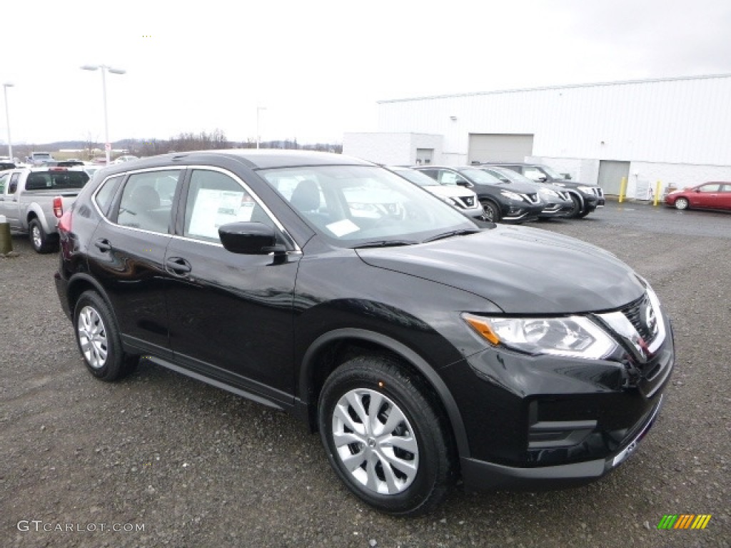 2017 Rogue S AWD - Magnetic Black / Charcoal photo #1