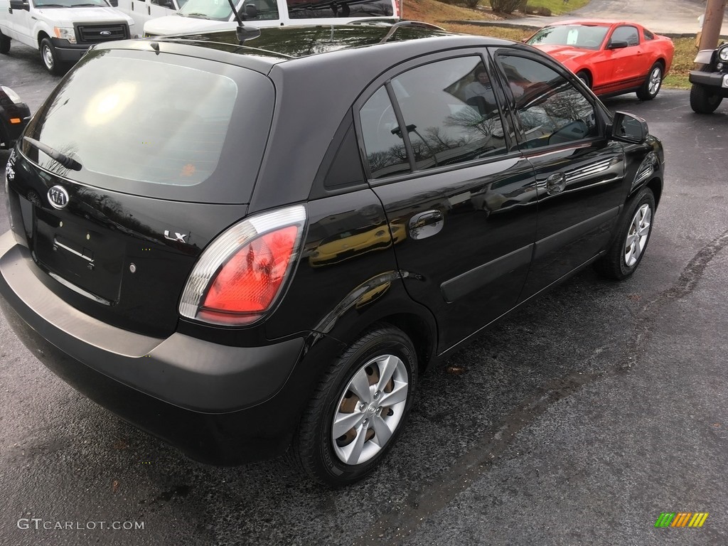 2009 Rio Rio5 LX Hatchback - Midnight Black / Gray photo #6