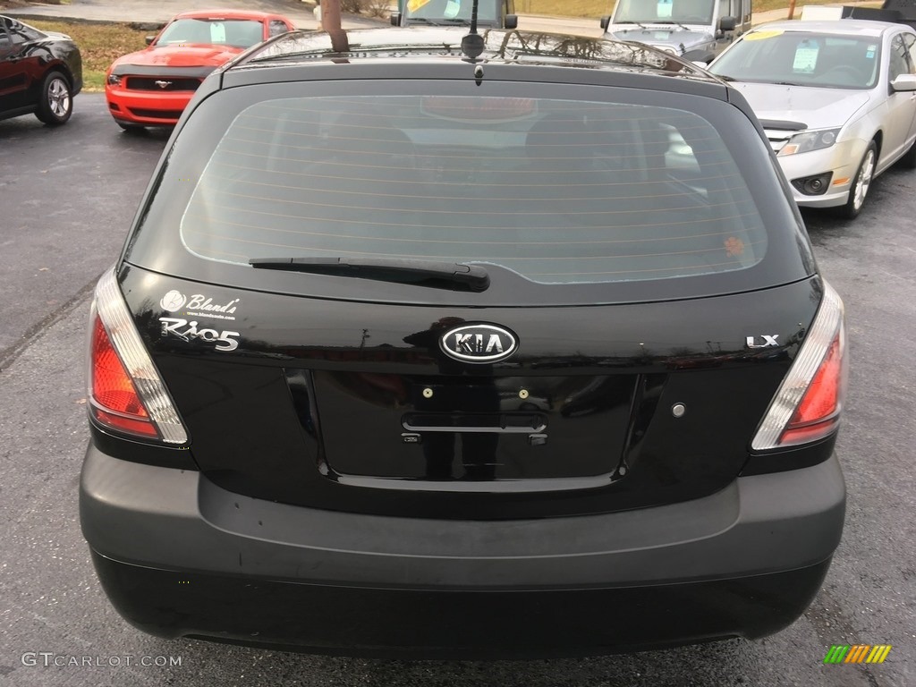2009 Rio Rio5 LX Hatchback - Midnight Black / Gray photo #32