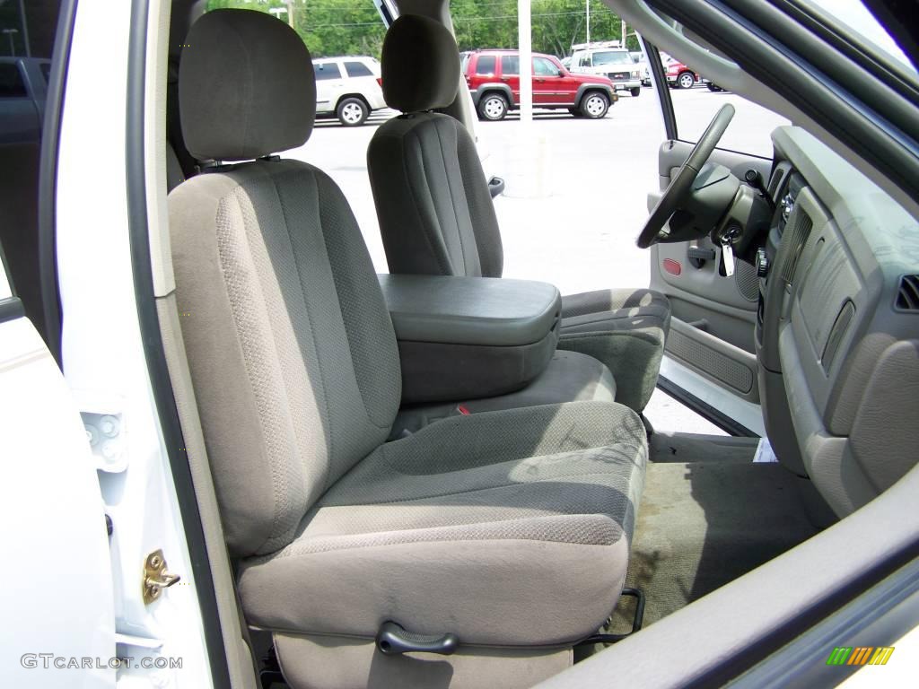 2003 Ram 1500 SLT Quad Cab - Bright White / Taupe photo #12