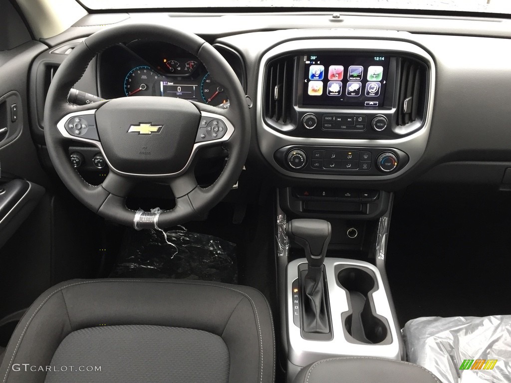 2017 Chevrolet Colorado LT Crew Cab 4x4 Jet Black Dashboard Photo #118251192