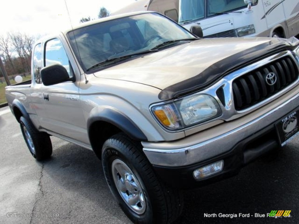 2004 Tacoma V6 PreRunner Xtracab - Mystic Gold Metallic / Oak photo #28