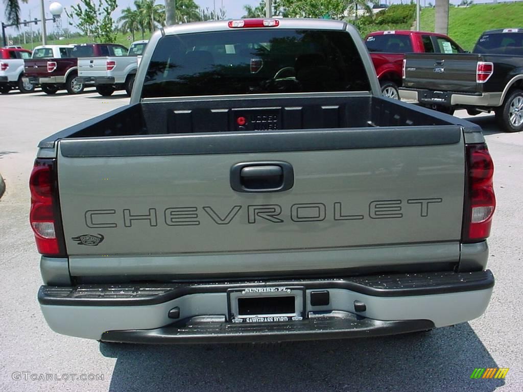 2007 Silverado 1500 Classic Work Truck Extended Cab - Graystone Metallic / Dark Charcoal photo #4