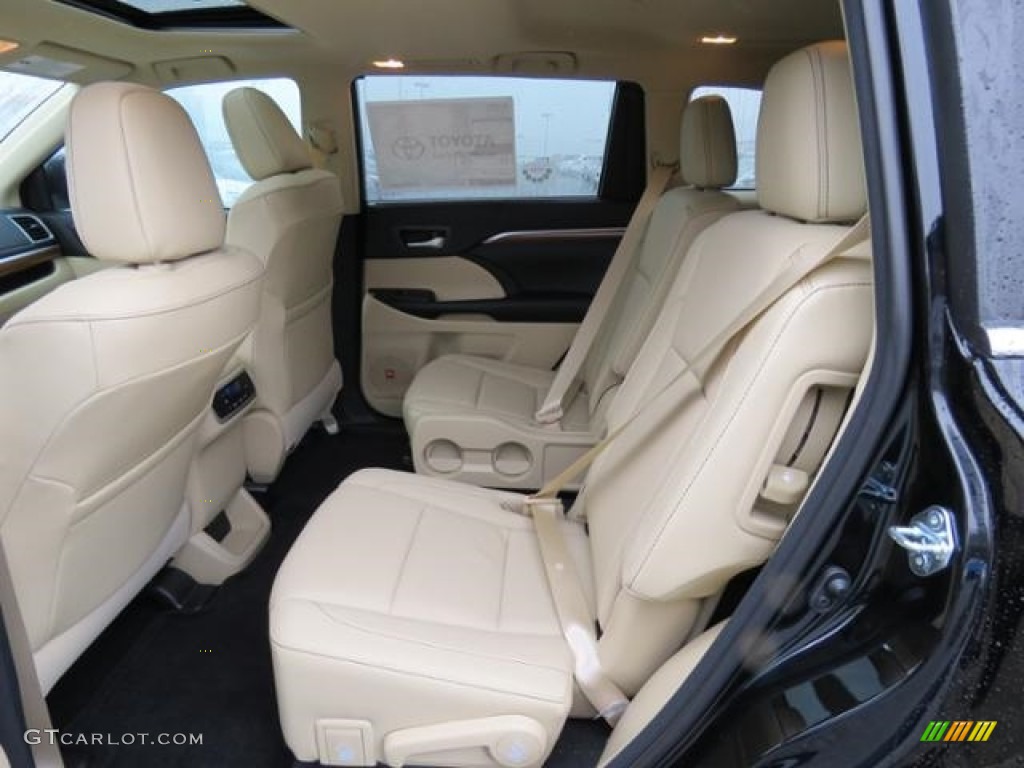 Almond Interior 2017 Toyota Highlander Limited Photo #118259228