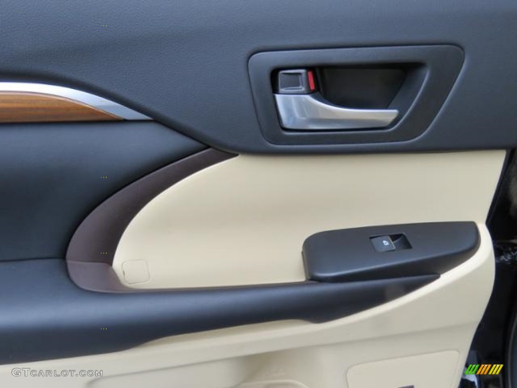 2017 Toyota Highlander Limited Almond Door Panel Photo #118259243