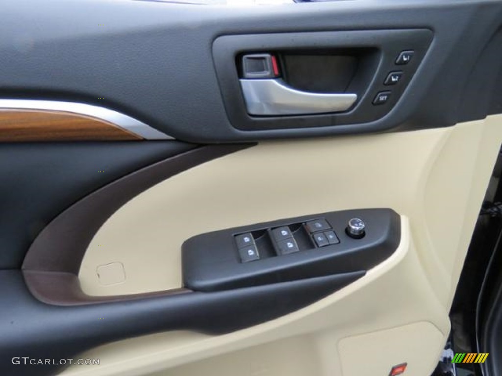 2017 Toyota Highlander Limited Door Panel Photos