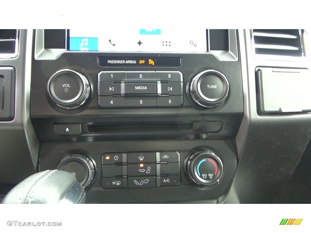 2017 F150 XLT SuperCab 4x4 - Shadow Black / Black photo #16