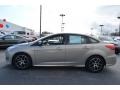 Tectonic Metallic - Focus SE Sedan Photo No. 5