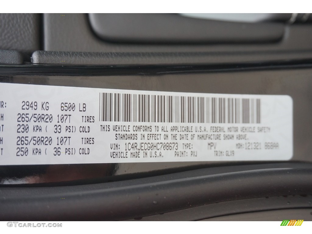 2017 Grand Cherokee Overland - Diamond Black Crystal Pearl / Black photo #10