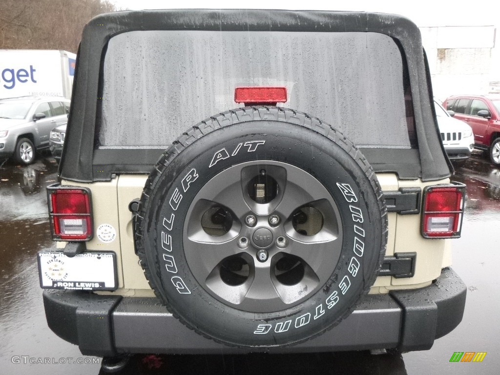 2017 Wrangler Sport 4x4 - Gobi / Black photo #4