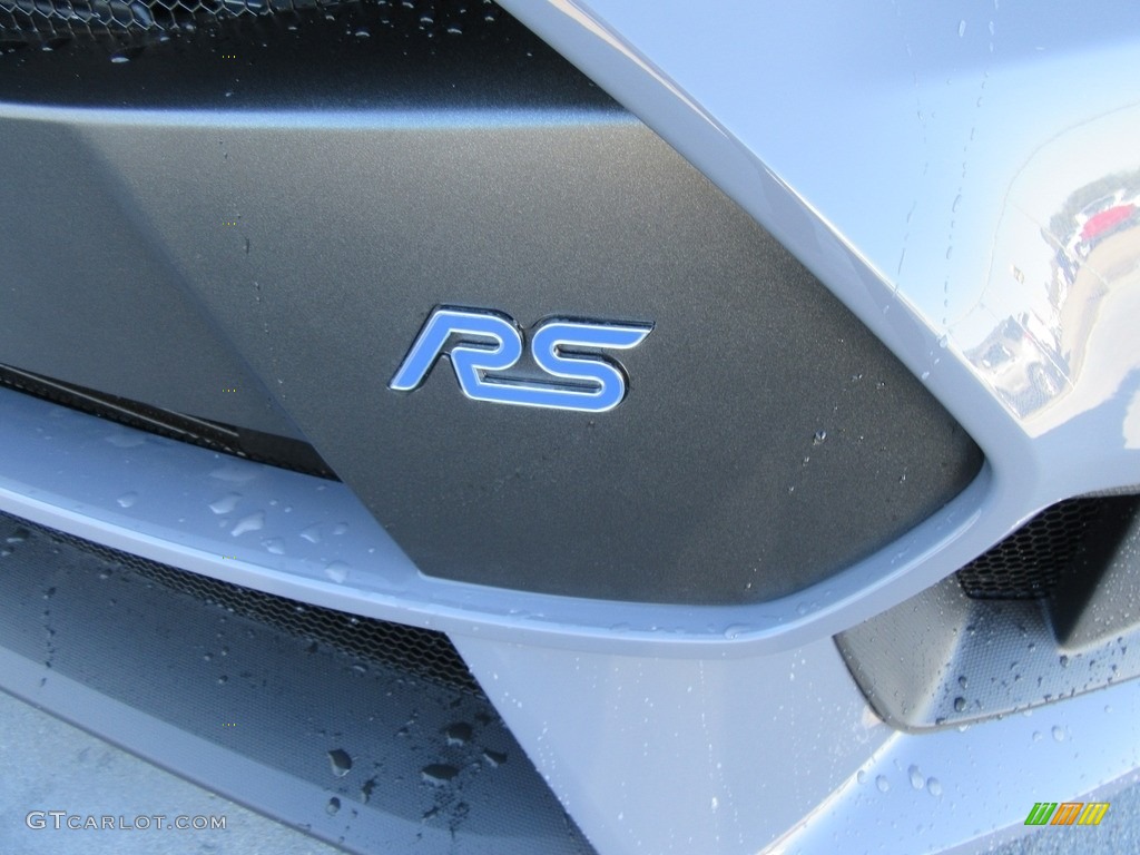 2017 Ford Focus RS Hatch Marks and Logos Photo #118269996